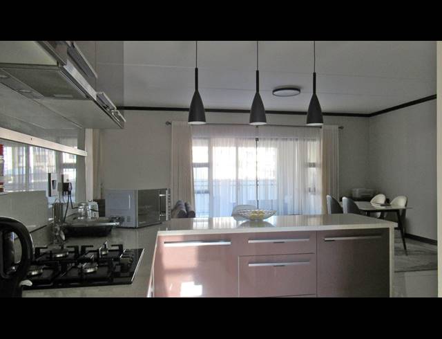3 BEDROOM SIMPLEX FOR SALE IN CARLSWALD
